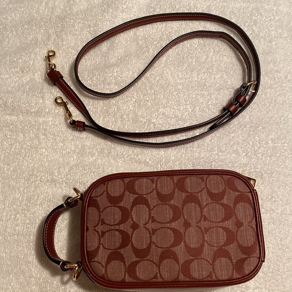 Coach Eva Crossbody - Picture 7 of 11